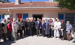 Başkan Ataç Kadınların Yılsonu Sergi Heyecanına Ortak Oldu