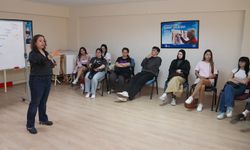 Gençlere Toplumsal Cinsiyet Eşitliği Ve Flört Şiddeti Anlatıldı