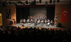 "Deyişler"le Gönüllere Dokunan Gece