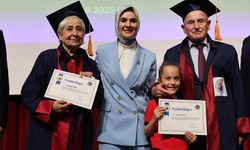 Aile ve Sosyal Hizmetler Bakanı Göktaş, 3. Yaş Üniversitesi’nin mezuniyet törenine katıldı