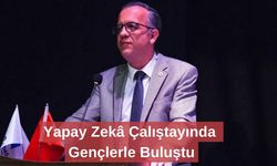 Yapay Zekâ Çalıştayında Gençlerle Buluştu
