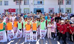 Bakan Tekin, öğrencilerin "dönem sonu faaliyet haftası" etkinliklerine katıldı