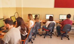 İETT’nin gençlere teknoloji desteği sürüyor