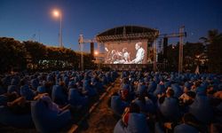 Açık havada sinema keyfi başladı