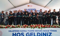 Bakan Bak, Veliefendi Kapalı Yüzme Havuzu'nun açılışına katıldı