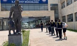 Kablo hırsızlığı yaptıkları iddiasıyla 5 zanlı tutuklandı