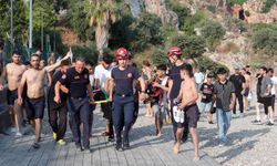Falezlerden ölümüne atlayış denemesi hastanede bitti, 18 yaşındaki genç ağır yaralandı