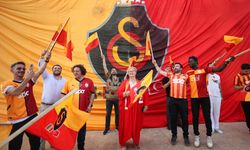 Galatasaray'ın 25. şampiyonluğu Senegal'de coşkuyla kutlandı