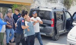 Ambulansa binmemek için çırpındı, sebebi iğne korkusu çıktı