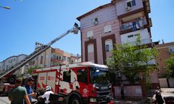 Son Kat Yangını, Tekerlekli Sandalyedeki Çift Kurtuldu