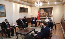 Diyanet İşleri Başkanı Erbaş, Suriye Vakıflar Bakanı Dr. Şükri’yi kabul etti