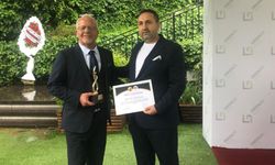 Prof. Dr. Kara’ya Akademik Altın Kalem Ödülü
