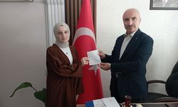 Başarılı öğrenci ödülünü Kur’an kursuna bağışladı
