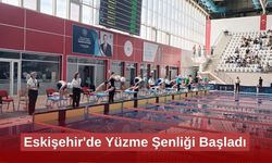 Eskişehir'de Yüzme Şenliği Başladı