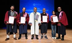Anadolu Üniversitesinde Akademik Performans Ödülleri sahiplerini buldu