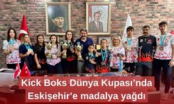 Kick Boks Dünya Kupası’nda Eskişehir’e madalya yağdı