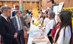 Rektör Sözen TÜBİTAK fuarına katıldı