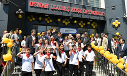 Başkan Büyükkılıç, Bakan Tunç ve Genel Başkan Vekili Elitaş ile çocukların karne heyecanını paylaştı