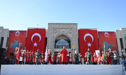 Büyükşehirden coşkulu kutlama