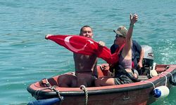 Tuna Tunca, Manş Denizi'ni yüzerek geçen otizmli ilk Türk sporcu oldu