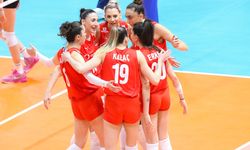 A Milli Kadın Voleybol Takımı, VNL'nin ilk etabı için Çin'e gitti