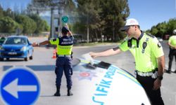 İçişleri Bakanı Ali Yerlikaya:  Kurban Bayramı’nın 1. Günü 692 Trafik Kazası Meydana Geldi
