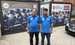Yangınla mücadele arasında araç üzerinde namazını kılan kahramanlar İHA’ya konuştu