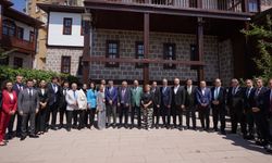 Bakanı Tekin Basın Mensuplarıyla Buluştu