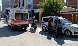 Eşini bıçaklayıp hastaneye götürdü