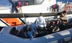 Göçmenler Kaçarken Yakalandı! Bot Durduruldu