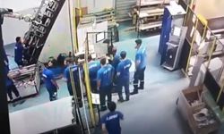 Arızalı makine, işçinin sırtına saplandı