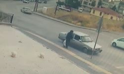 Drift atan arac yaşlı kadını böyle eziyordu
