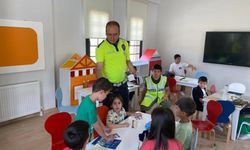 İl Emniyet Müdürlüğü Çocuklara Trafik Bilinci Aşıladı