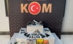 Çok sayıda ruhsatsız silah ele geçirildi