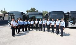 Direksiyon başında kadın şoförler
