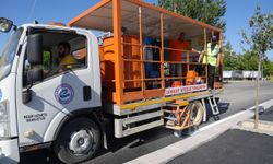 Yol çizgi boyama çalışmaları devam ediyor