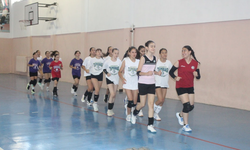 Voleybol Yaz Okulu Tepebaşı’nda Hız Kesmiyor