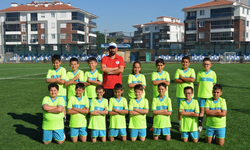 Geleceğin Yıldızlarına Futbol Eğitimi