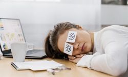 Gündüz sürekli uykulu hissediyorsanız sebebi hipersomnia olabilir
