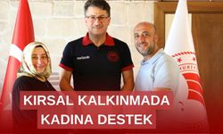 Köyüne dönen kadına destek