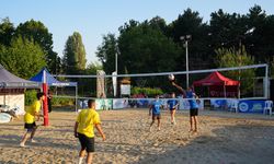 Plaj Voleybolu Şenliği Kupa Coşkusuyla Taçlandı