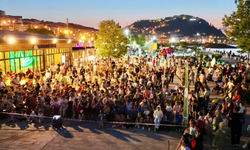 Halk yaz konserleriyle eğlenceye doyuyor