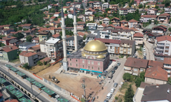 Cami çevresine düzenleme yapılıyor