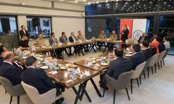Emekli olan Paşalara veda yemeği