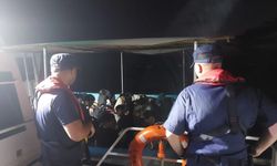 56 kaçak göçmen ve 4 göçmen kaçakçısı yakalandı