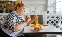 “Gıda Gürültüsü” Nedir? Sürekli Yemek Düşünmek Ruh Sağlığınızı Etkiliyor Olabilir
