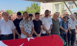 Teksüt yangınında hayatını kaybeden Özcan Yıldırım son yolculuğuna uğurlandı