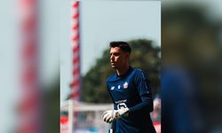 Berke Özer, Lille formasıyla ilk maçına çıktı