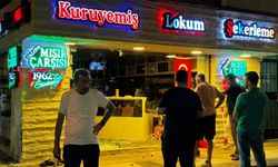 İki otomonil çarpıştı dükkana girdi