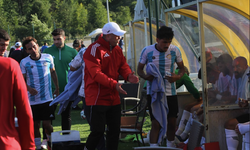 İlk Hazırlık Maçında Futbolcularına Yakın Markaj Uyguladı